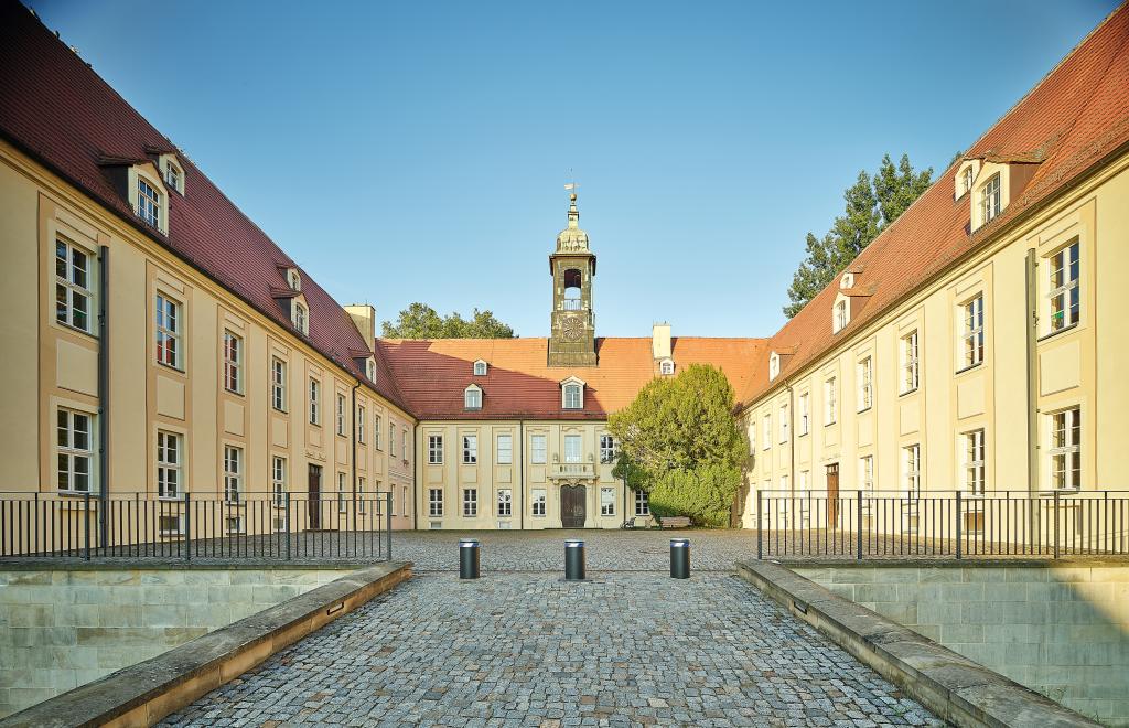 termekek/70/Pilon_oszlop_parkolas_rmkapu_hormann.jpg
